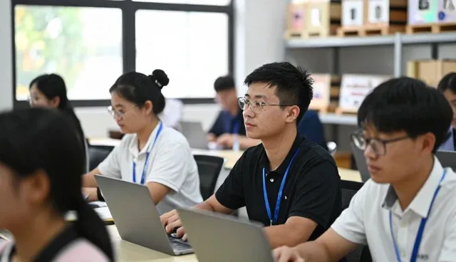 技术培训课程如何提升游戏互动性能表现